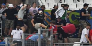 Hooligan Là Gì? Tìm Hiểu Chi Tiết Về Vấn Nạn Hooligan  9 Những hành vi thường thấy của vấn nạn Hooligan